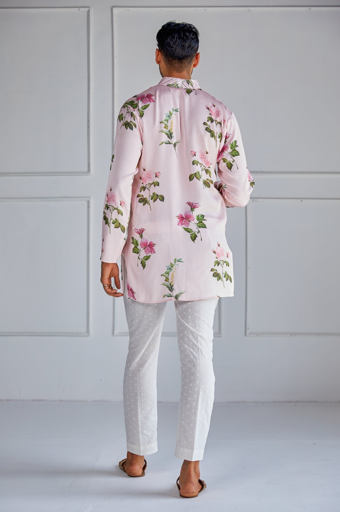 Julian kurta