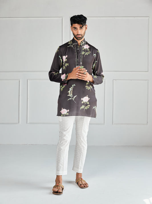 Julian kurta