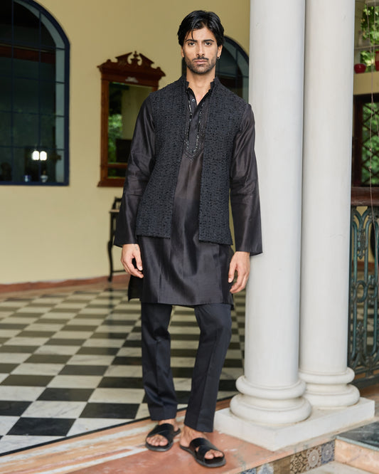 Zoravar kurta and jacket set
